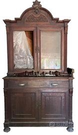 Vecchia credenza