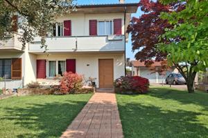 Villa bifamiliare a Cologne (BS)