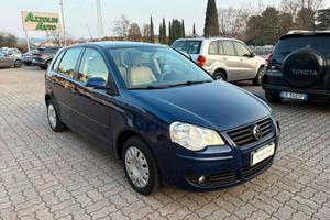 VOLKSWAGEN POLO NEOPATENTATI AUTOMATICO KM 104.559