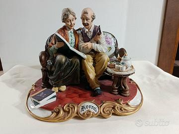Statuetta Ceramica Capodimonte Dolci Ricordi