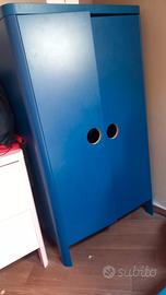 armadietto ikea busugne blu. 