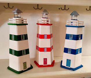 Faro decorativo in legno fatto a mano
