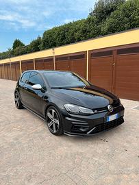 Volkswagen Golf R DSG 4Motion