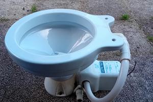 wc elettrico per barca o camper 12v