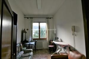 Casa singola spaziosa con ampio resede e terrazza