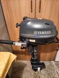 Fuoribordo Yamaha 5 Cv gambo corto 4 tempi