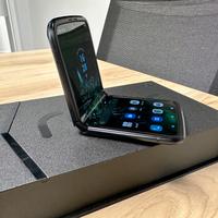 Motorola Razr 2022 pieghevole condizioni ottime