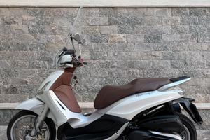 Piaggio Beverly 350