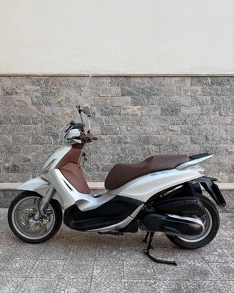 Piaggio Beverly 350