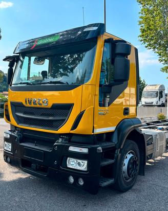 Iveco stralis 190S330 cambio manuale motore euro 6