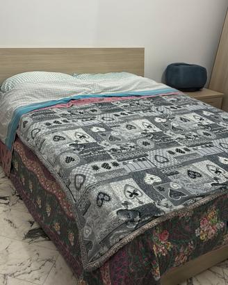 CAMERA DA LETTO CON LETTO A CONTENITORE