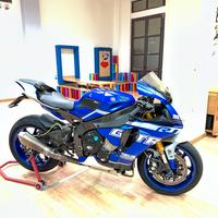 Yamaha R1