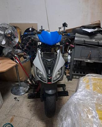V.endo o S.cambio aprilia sr r 70cc