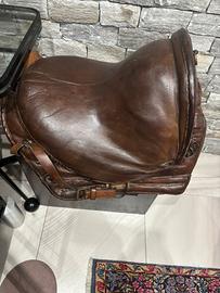 Sella cuoio antica con bauletto legno