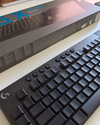 Tastiera Logitech G915 X Lightspeed - layout ITA