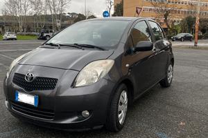 Toyota yaris 5p 1.3 navy