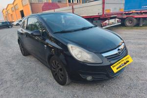 Opel Corsa 2011---1.2 Benzina Neopatentati