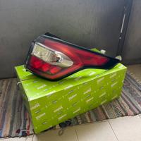 Faro posteriore Ford Kuga