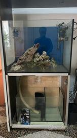 Acquario marino completo di mobile in alluminio