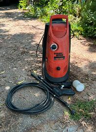 Piccola Idropulitrice Black & Decker PW 1700X