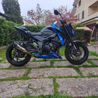 Vendo Suzuki gsxs 750 yugen carbon