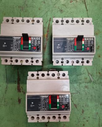 Interruttore Magnetotermico Bticino MA100 40A