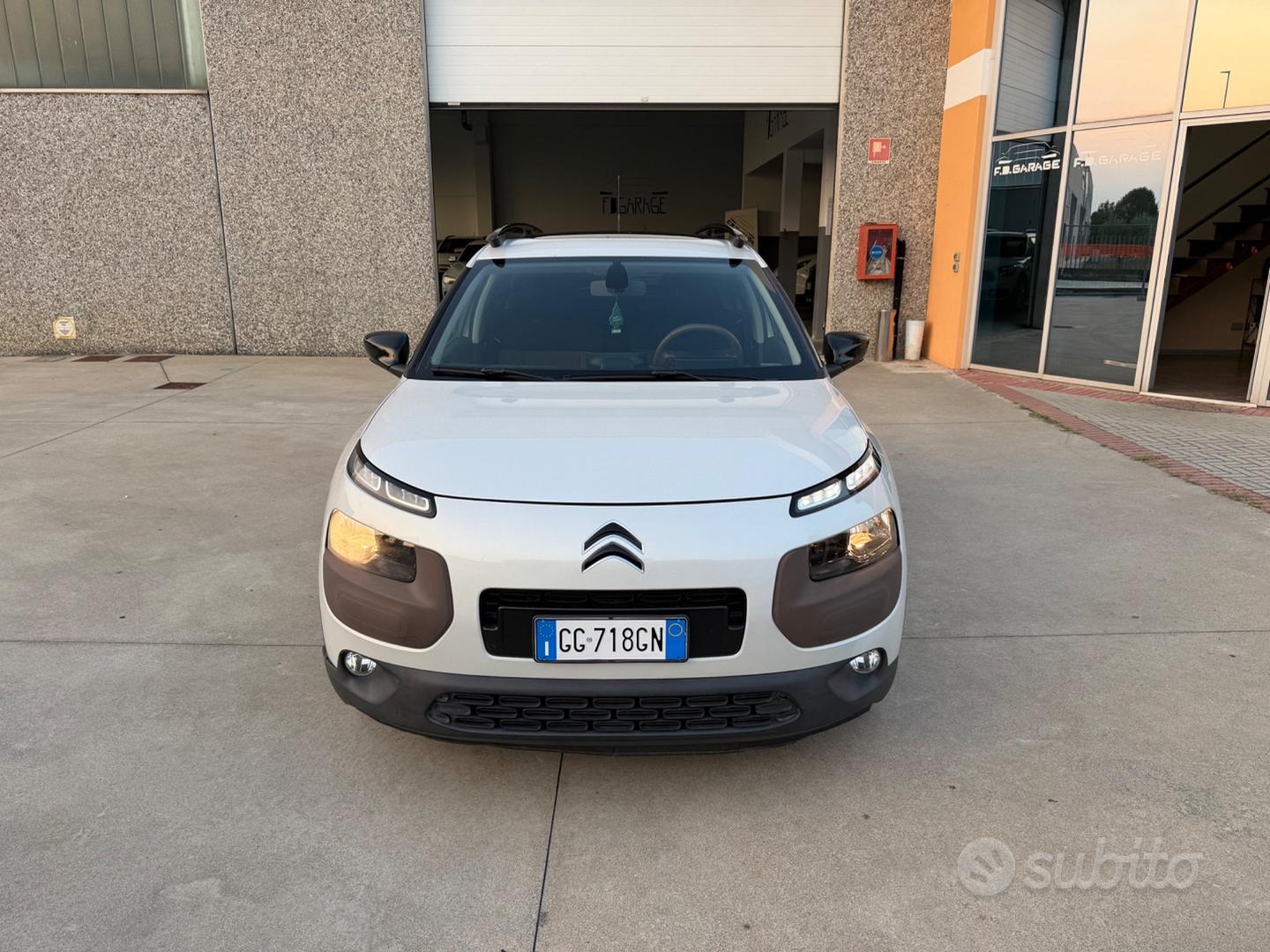 Citroen C4 Cactus 2015 photo 2
