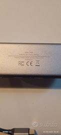 USB c hub con lettore schede