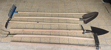 attrezzi per giardino o orto