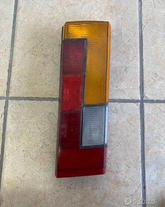Fanale posteriore destro Alfa Romeo 33