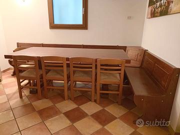 tavolo con panca angolare  
