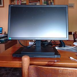 schermo 18 " usato x pc e videocamera di sorveglia