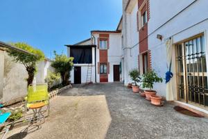Casa Indipendente 4 camere, garage, cortile