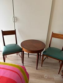 Tavolino e sedie Annibale Colombo