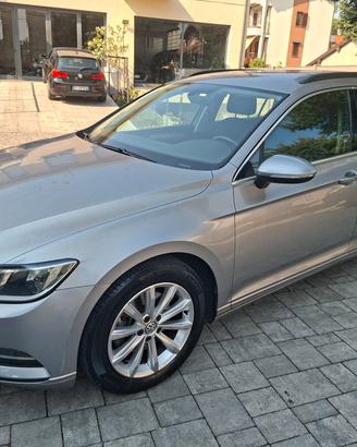 Volkswagen Passat 2.0 TDI 150 CV SCR DSG Business