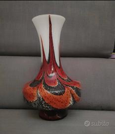 Vaso Murano tipo Carlo Moretti rosso, bianco, nero