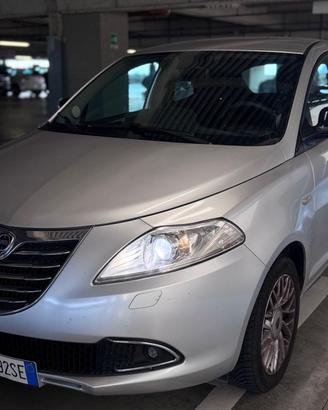 Lancia Ypsilon 1.2 69 CV 5 porte Platinum Euro 6
