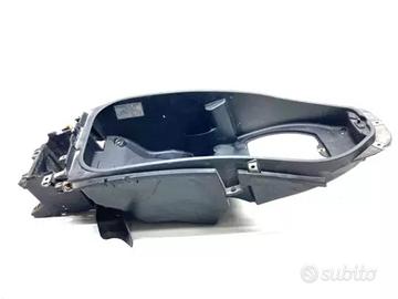 Piaggio Beverly 500  Vano sotto sella