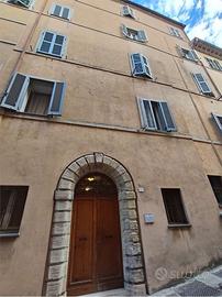 VIA ASTAGNO APPARTAMENTO PER STUDENTI