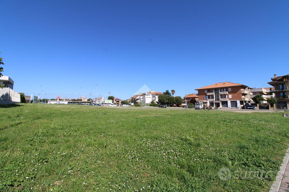 TERRENO A PORTO SANT'ELPIDIO - Vista 2