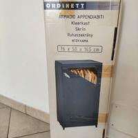 Armadio appendiabiti da campeggio