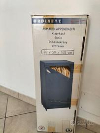 Armadio appendiabiti da campeggio