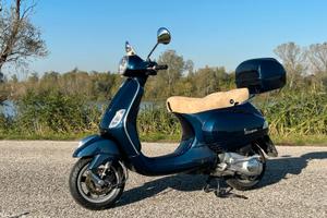 Piaggio Vespa 150 LX