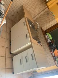 Mobiletto con lavello