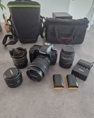 Canon EOS 80D + accessori