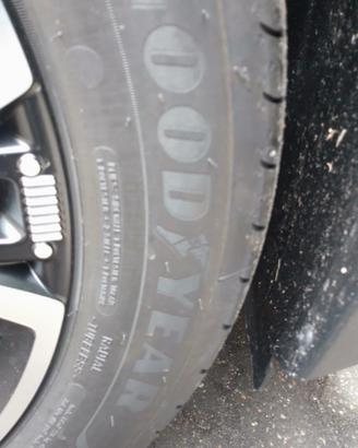 Gomme estive NUOVE - 215/55 R18 Goodyear