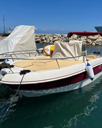 Mano' Marine 21.5 WA