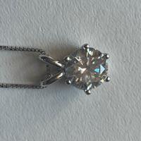 Collier con diamante di Moissanite