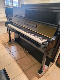 Pianoforte Yamaha YU1 top gamma con trasporto