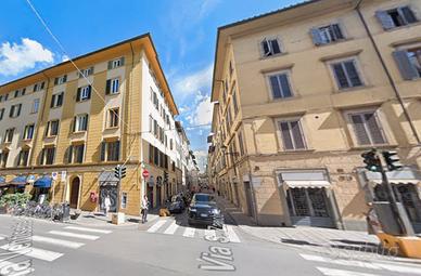 Trilocale Firenze centro totalmente arredato